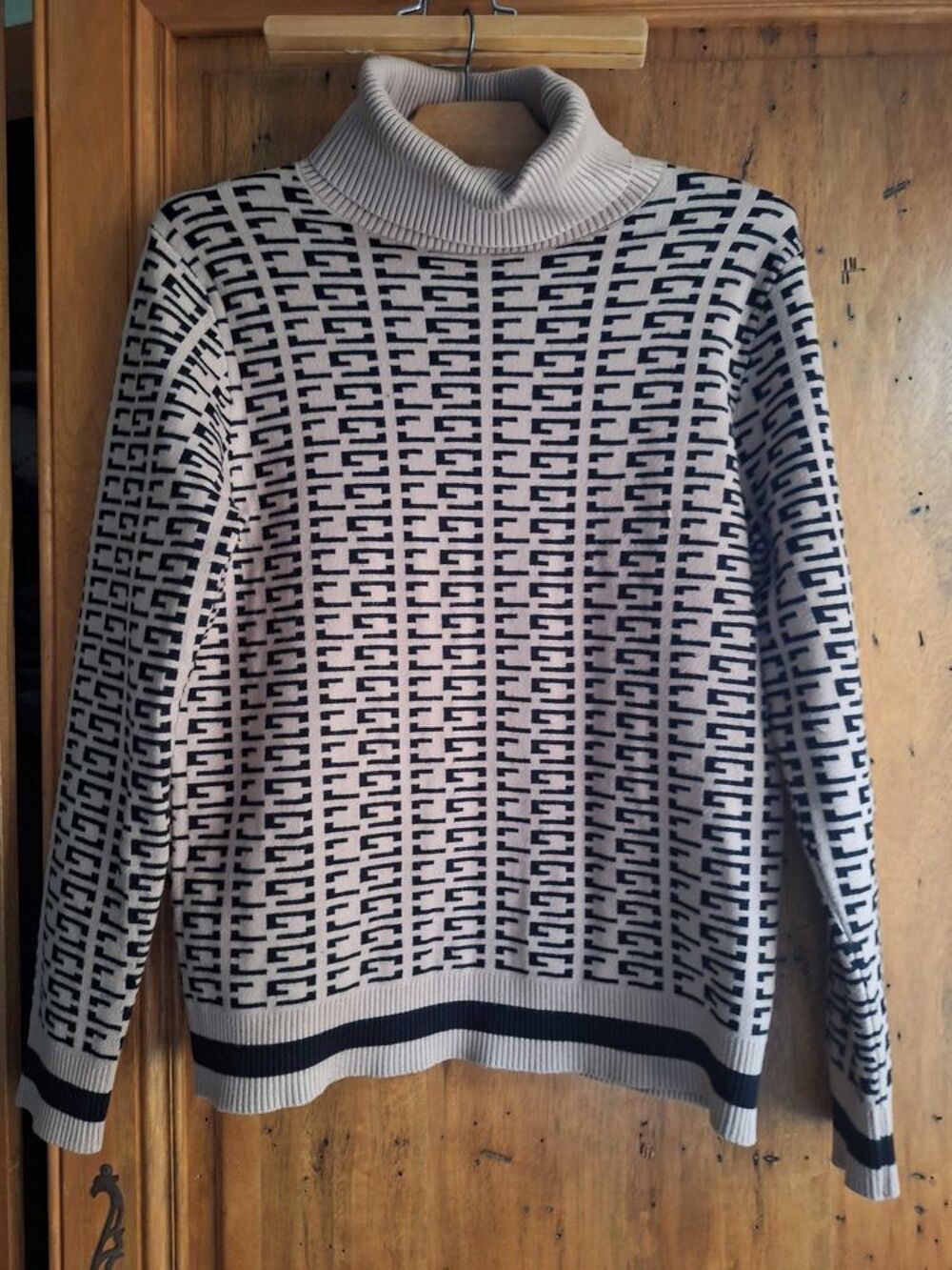 pull col roul&eacute; marque Jovial Vêtements