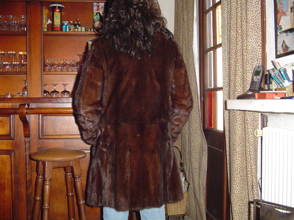 manteau de vison pleine peau avec col boule Vtements