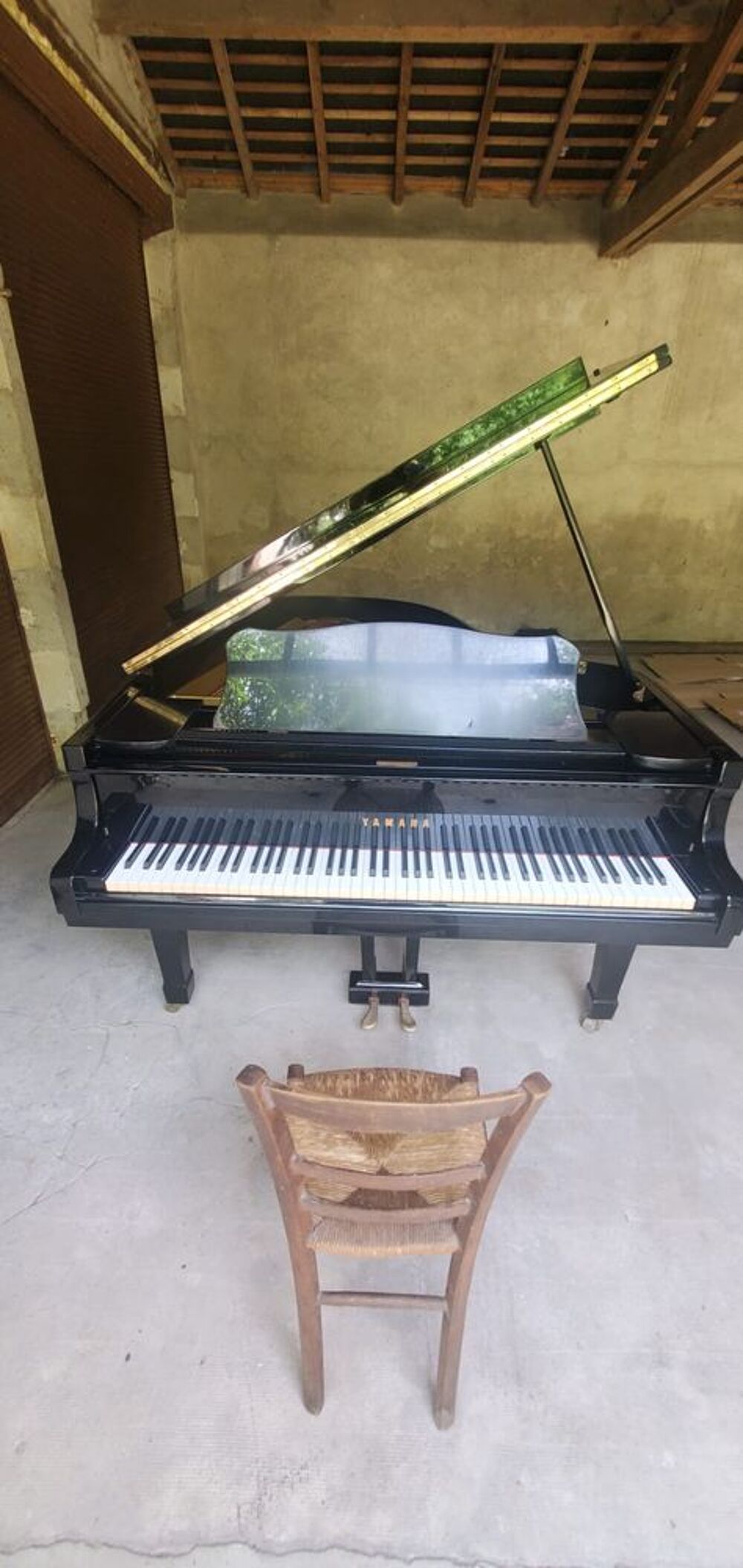 Piano &agrave; queue Yamaha G2 laqu&eacute; noir Instruments de musique