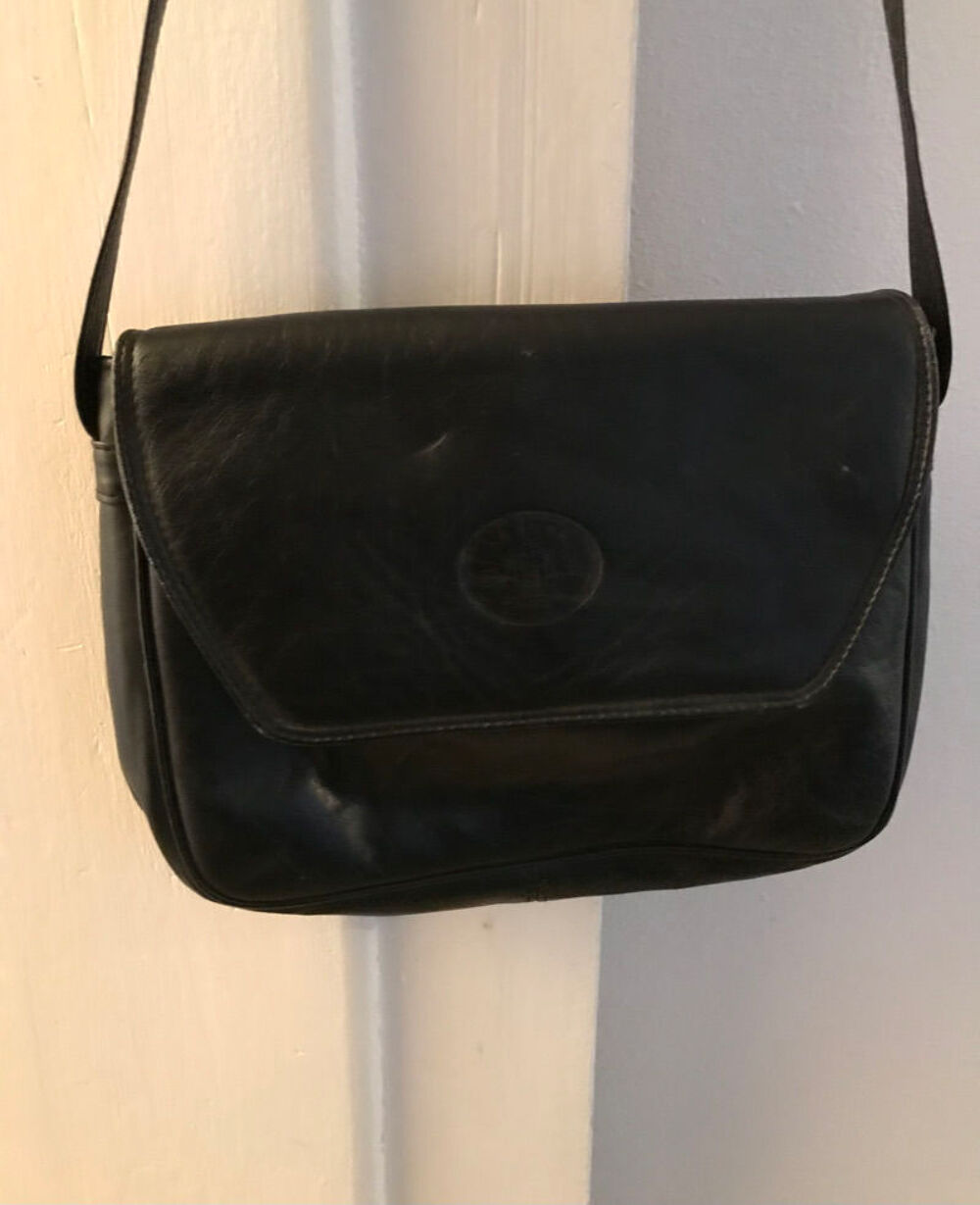 Sac bandouli&egrave;re noir Maroquinerie