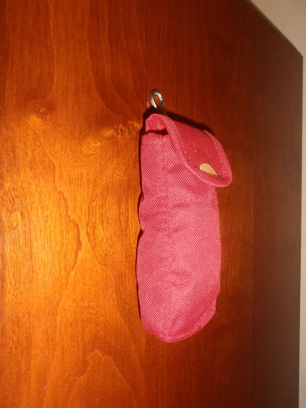 Pochette t&eacute;l&eacute;phone rouge (39) Téléphones et tablettes