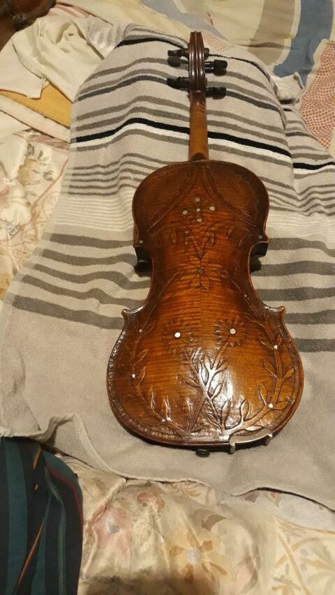 VIOLON 1500 Saint-Victoret (13)