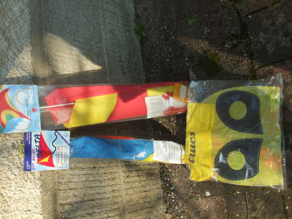 Lot de 9 cerf volants &eacute;tat neuf Jeux / jouets