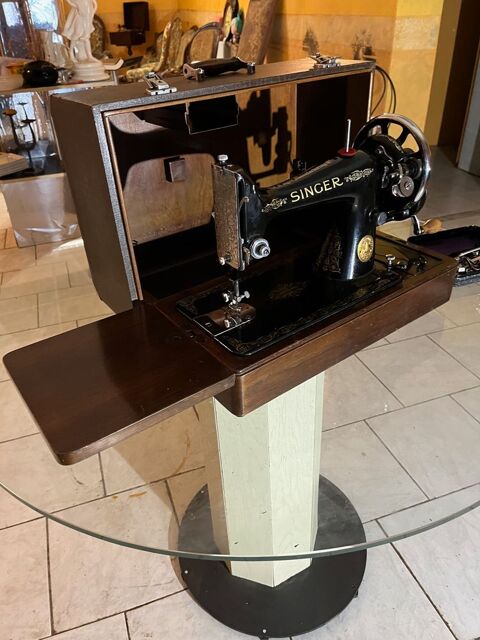 Machine � Coudre Singer d�but Vingti�me si�cle 250 Decazeville (12)