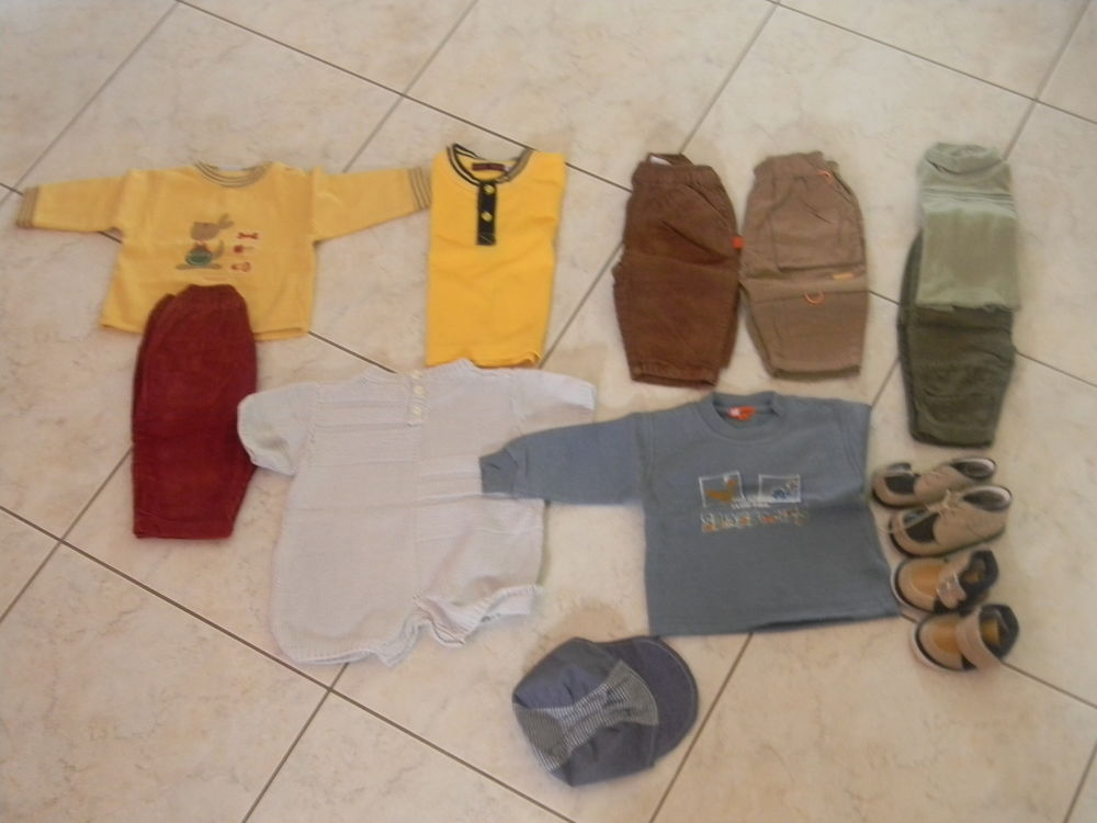 VETEMENTS ENFANT 3/6 MOIS Puériculture