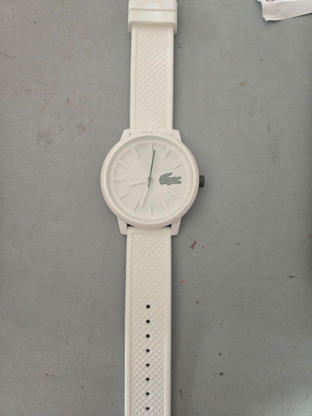 Montre lacoste sport homme bon &eacute;tat Bijoux et montres