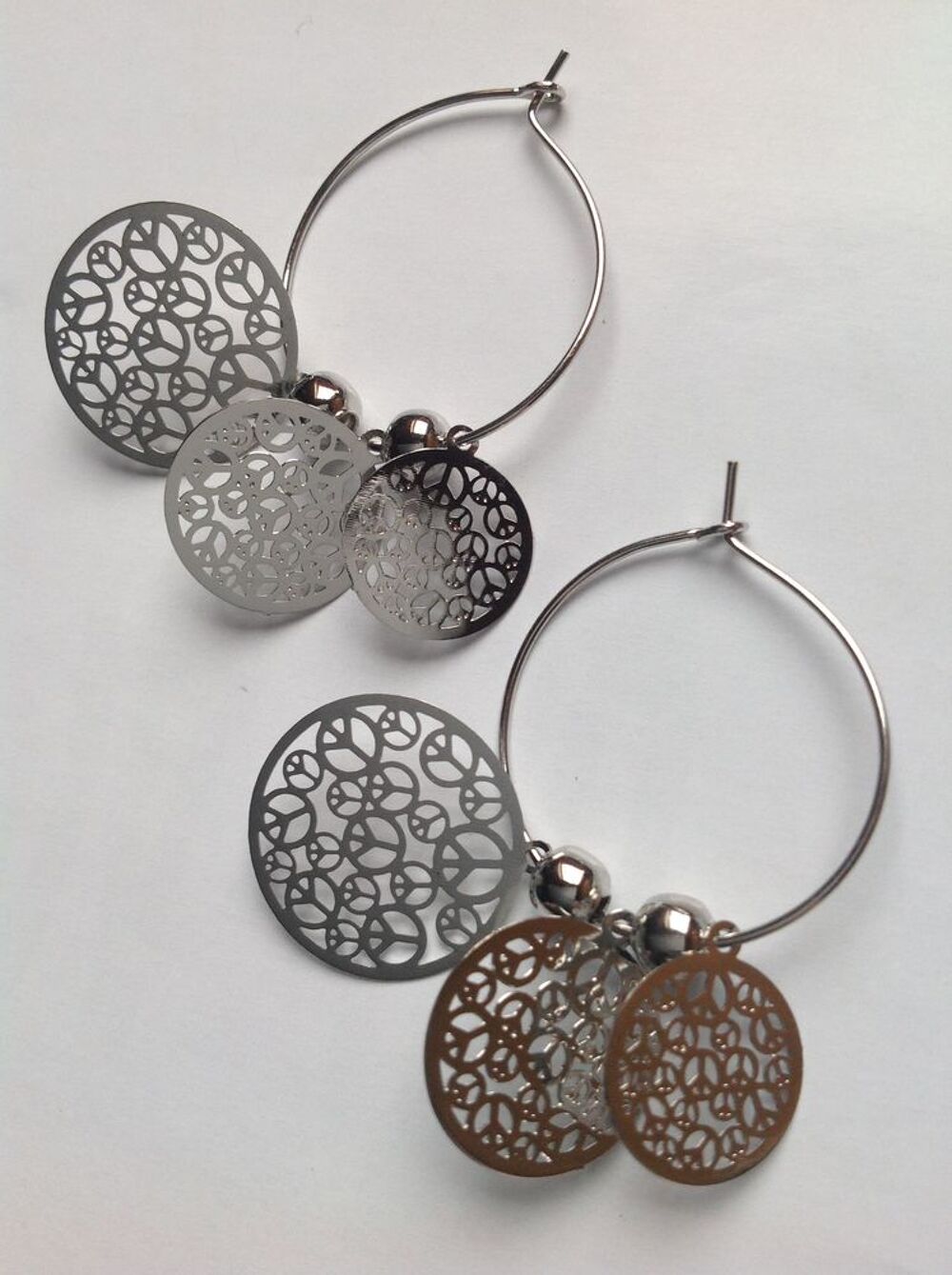 BOUCLES OREILLES ARGENT&Eacute; PEACE&amp;LOVE/ANNEAU Envoi Possible
Bijoux et montres
