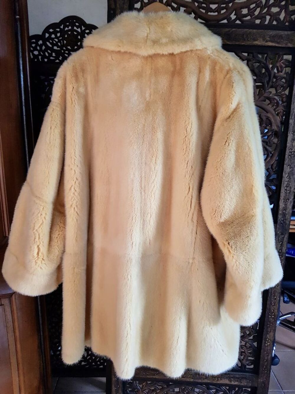 3/4 en vison JAUNE r&eacute;versible Vêtements