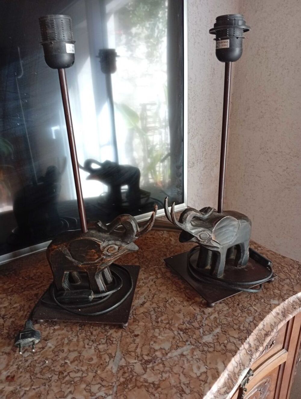 Deux lampes &eacute;l&eacute;phant Décoration