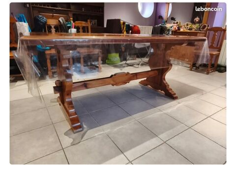 table de salle a manger Saint-Point (71)