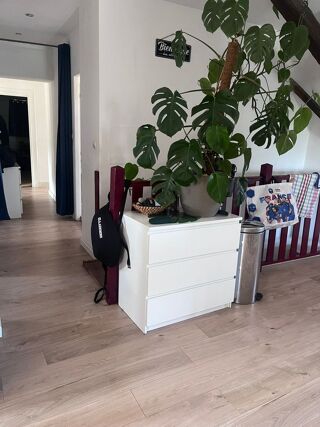  Appartement à louer 5 pièces 105 m²