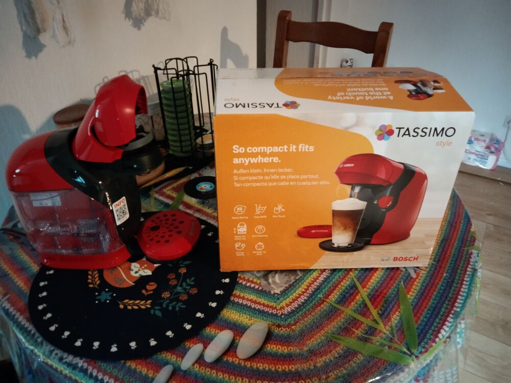 Machine a caf&eacute; Bosch TASSIMO neuve Electroménager