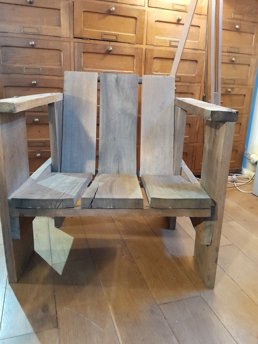 fauteuil en teck ancien de java esprit Rietvel Meubles