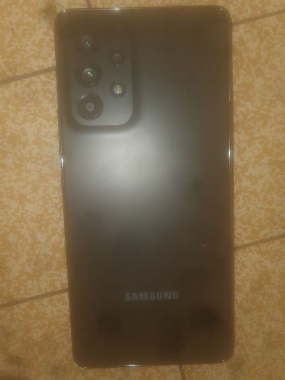 T&eacute;l&eacute;phone SAMSUNG S23 Téléphones et tablettes