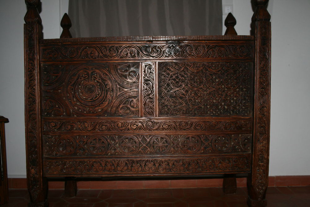 meuble venant d'INDE tr&egrave;s bob &eacute;tat 
Meubles