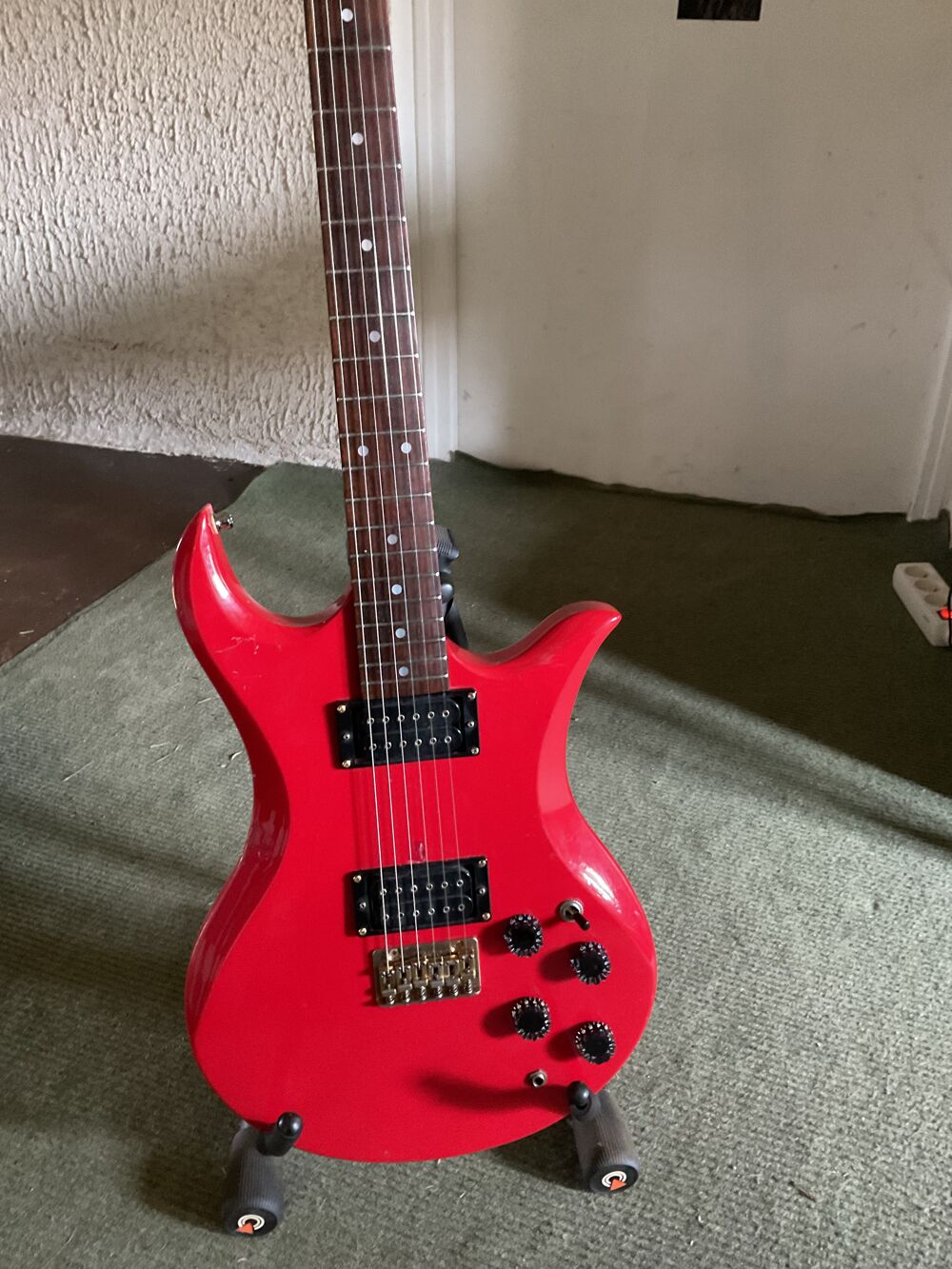 Guitare VANTAGE AVENGER Instruments de musique