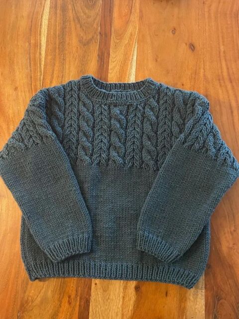 pull gar�on fait main Th�lus (62)