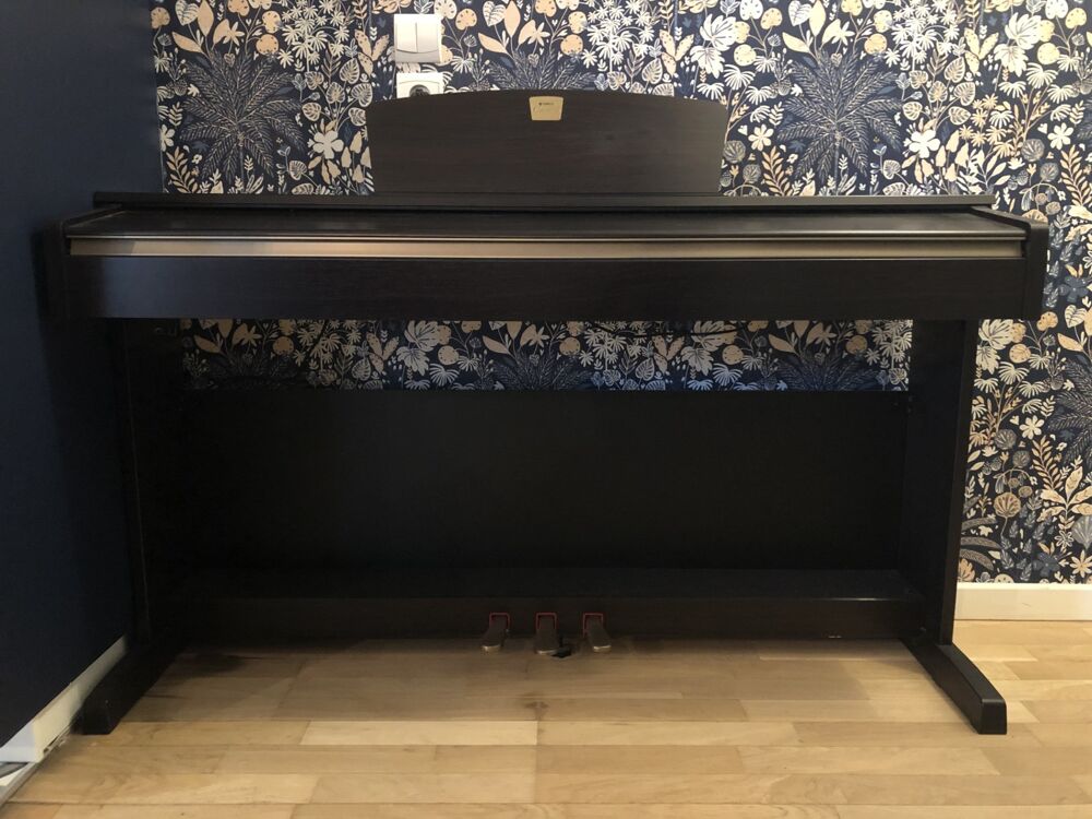 Piano droit num&eacute;rique Yamaha Instruments de musique