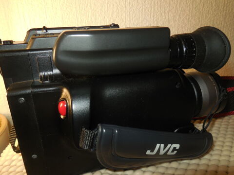 CAM�SCOPE VID�O DE MARQUE JVC R�F  GR-SX92SQ + SACOCHE 120 Sens (89)