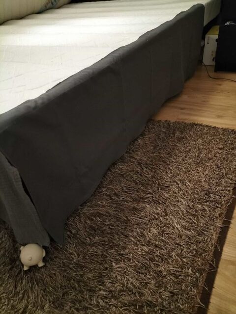 sommier 1.40x1.90 avec fourrure Lyon 7 (69)