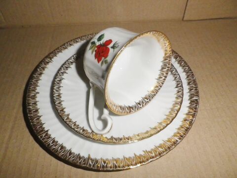 SAMMELTASSE N°3 TASSE SOUS-TASSE ASSIETTE A GATEAU 15 Attainville (95)
