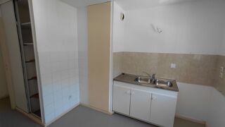  Appartement à louer 3 pièces 63 m²