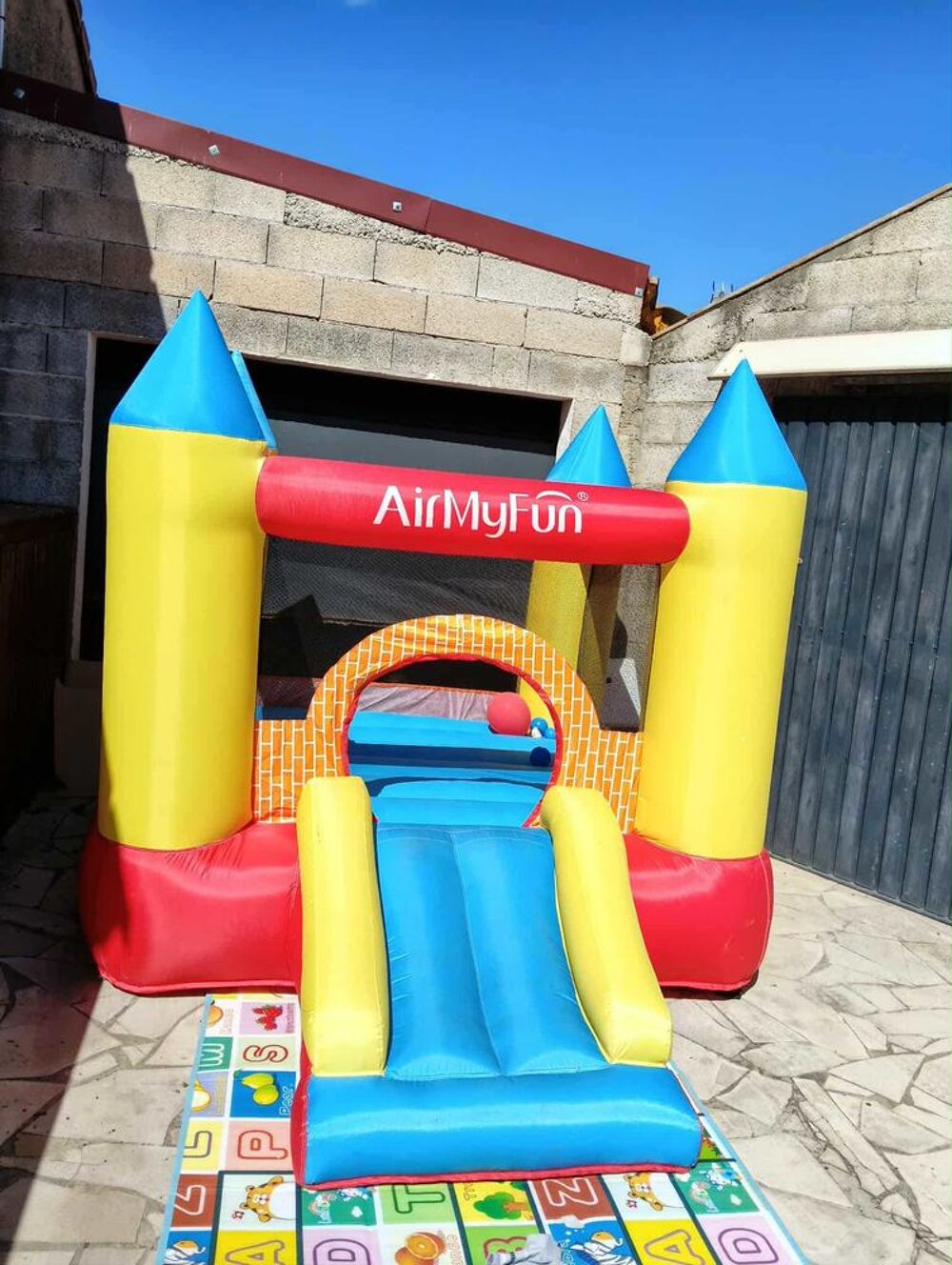ch&agrave;&cent;teau gonflable Jeux / jouets