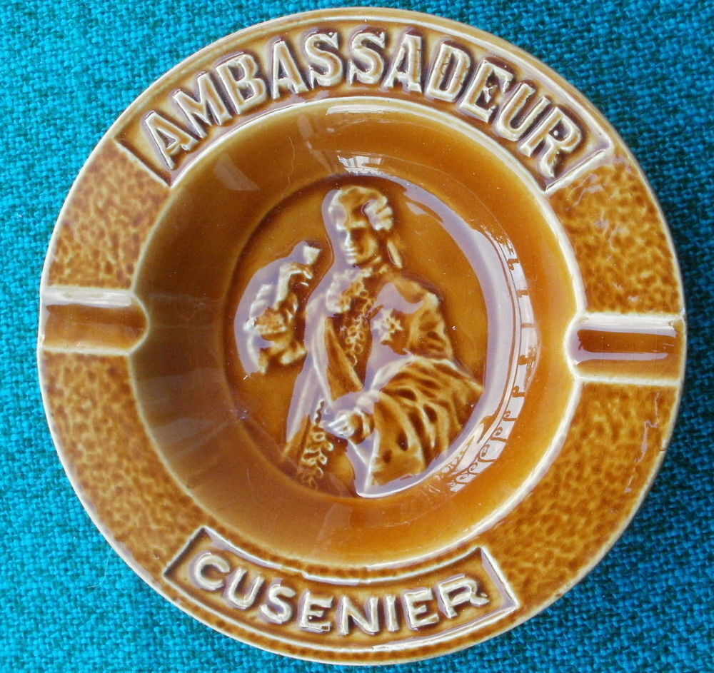 Cendrier AMBASSADEUR CUSENIER estampill&eacute; LONGCHAMP France 