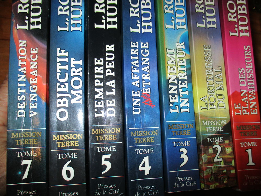 Ron Hubbard : 7 volumes Livres et BD
