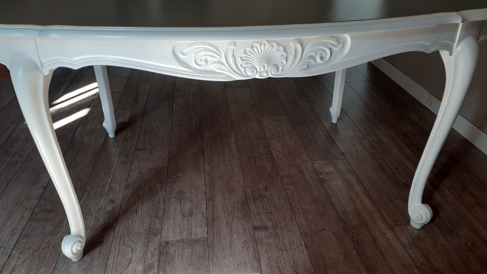 table de salle &agrave; manger relook&eacute;e sans les chaises Meubles