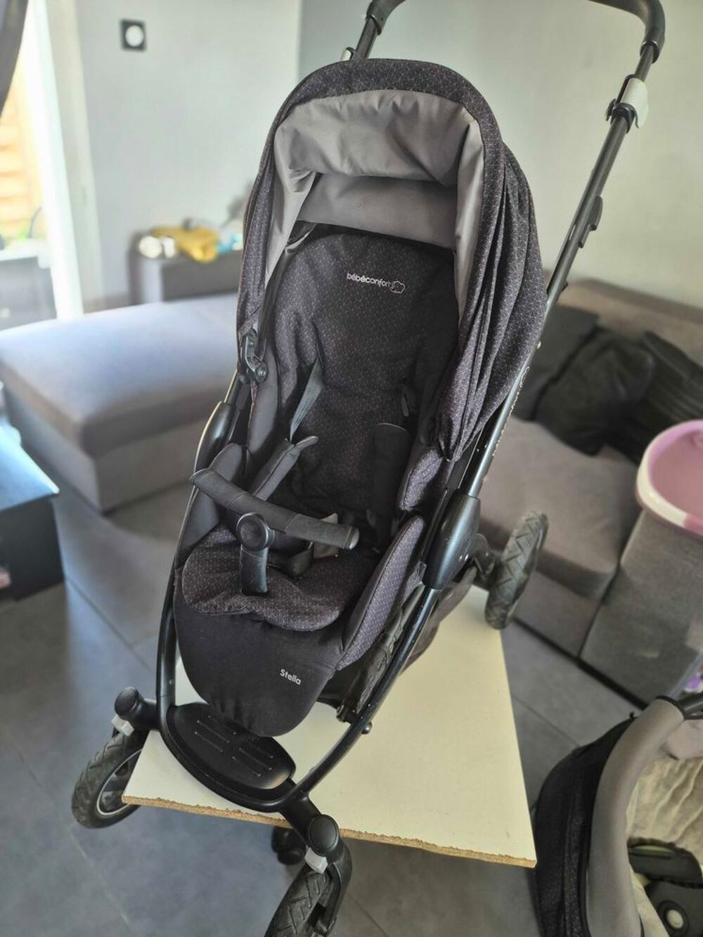 Poussette stella b&eacute;b&eacute; confort bon &eacute;tat Puériculture