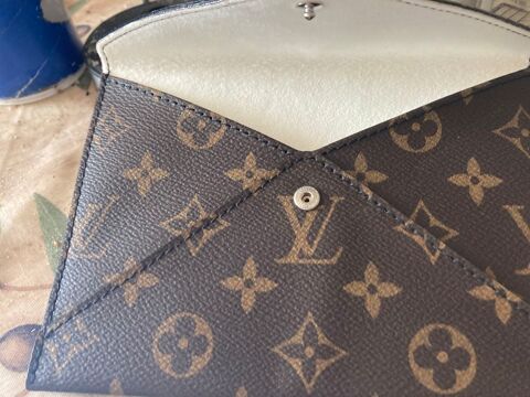 Pochette louis Vuitton N�mes (30)