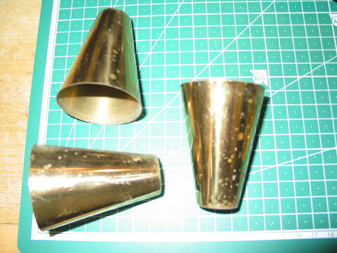 Lot de 3 cache douille pi�ces de lampe lustre luminaire vint 5 Marseille 13 (13)