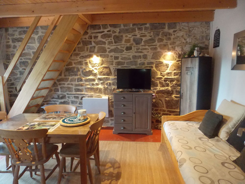   Petit gîte cocooning Monts d'Arrée, 30 min mer Vacances  / Offres de location 