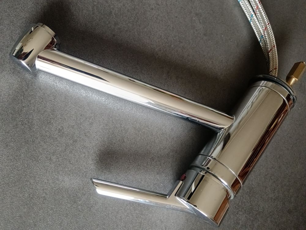Mitigeur d'&eacute;vier LUSINA
Bricolage