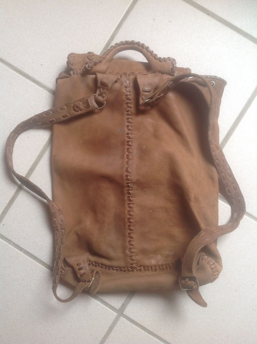 SAC A DOS EN CUIR AM&Eacute;RINDIEN Envoi Possible
Maroquinerie