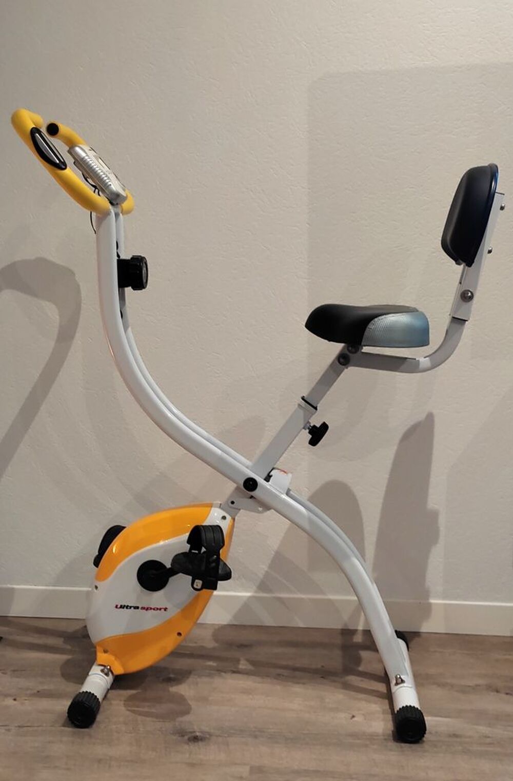 V&eacute;lo d'appartement. Sports