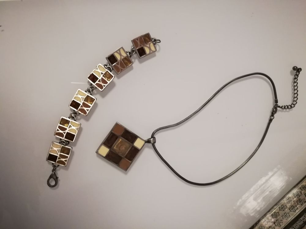 Parure collier+bracelet &eacute;maux/acier Bijoux et montres