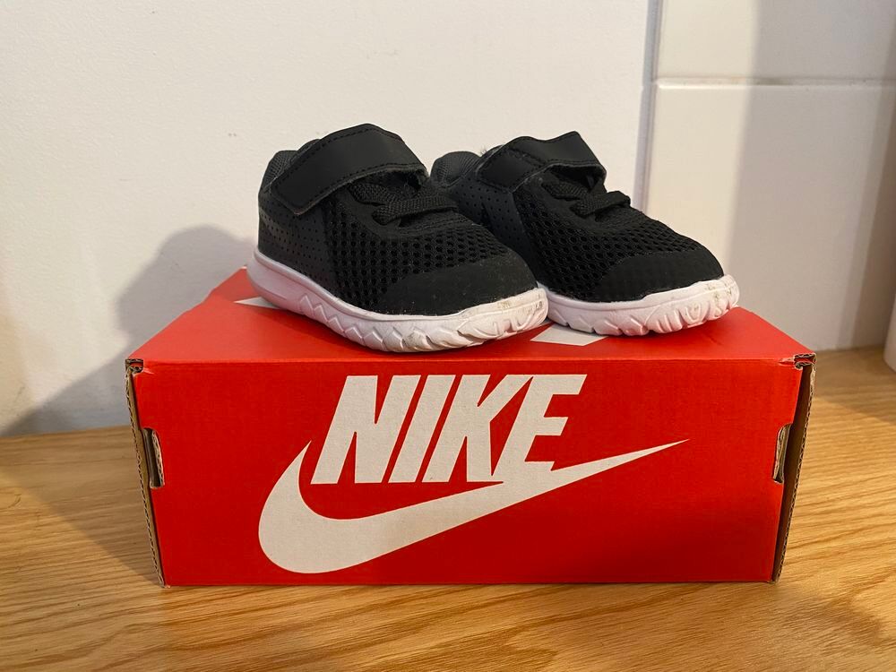 Basket Nike b&eacute;b&eacute;, taille 18,5. Tr&egrave;s bon &eacute;tat Chaussures
