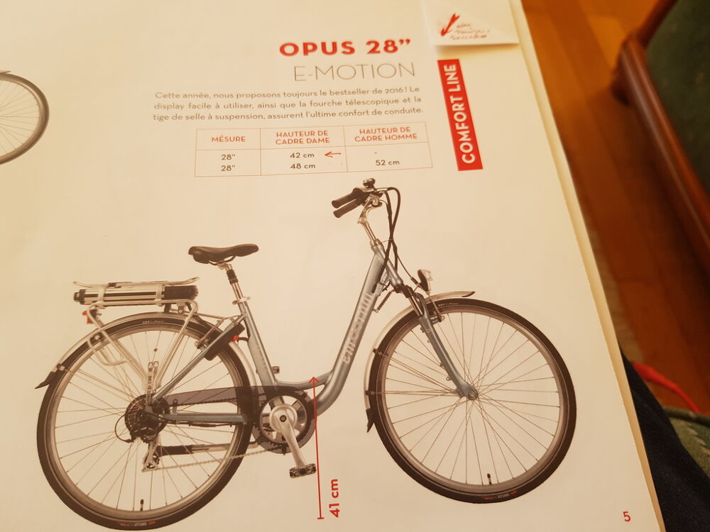 V&eacute;lo de ville confort Opus 28 pouces Vlos