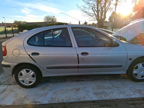 Renault Mégane 1.4i 16V Air 2001 occasion Pézenas 34120