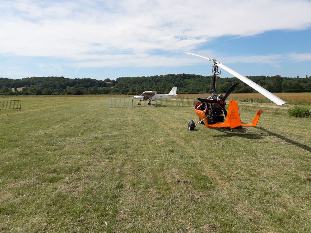 Ulm gyro bi.bumble bee.2 jeux de carenage ar.ete et hiver. Sports
