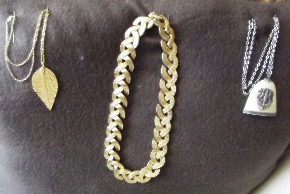 BIJOUX en CADEAUX pour les FETES Bijoux et montres