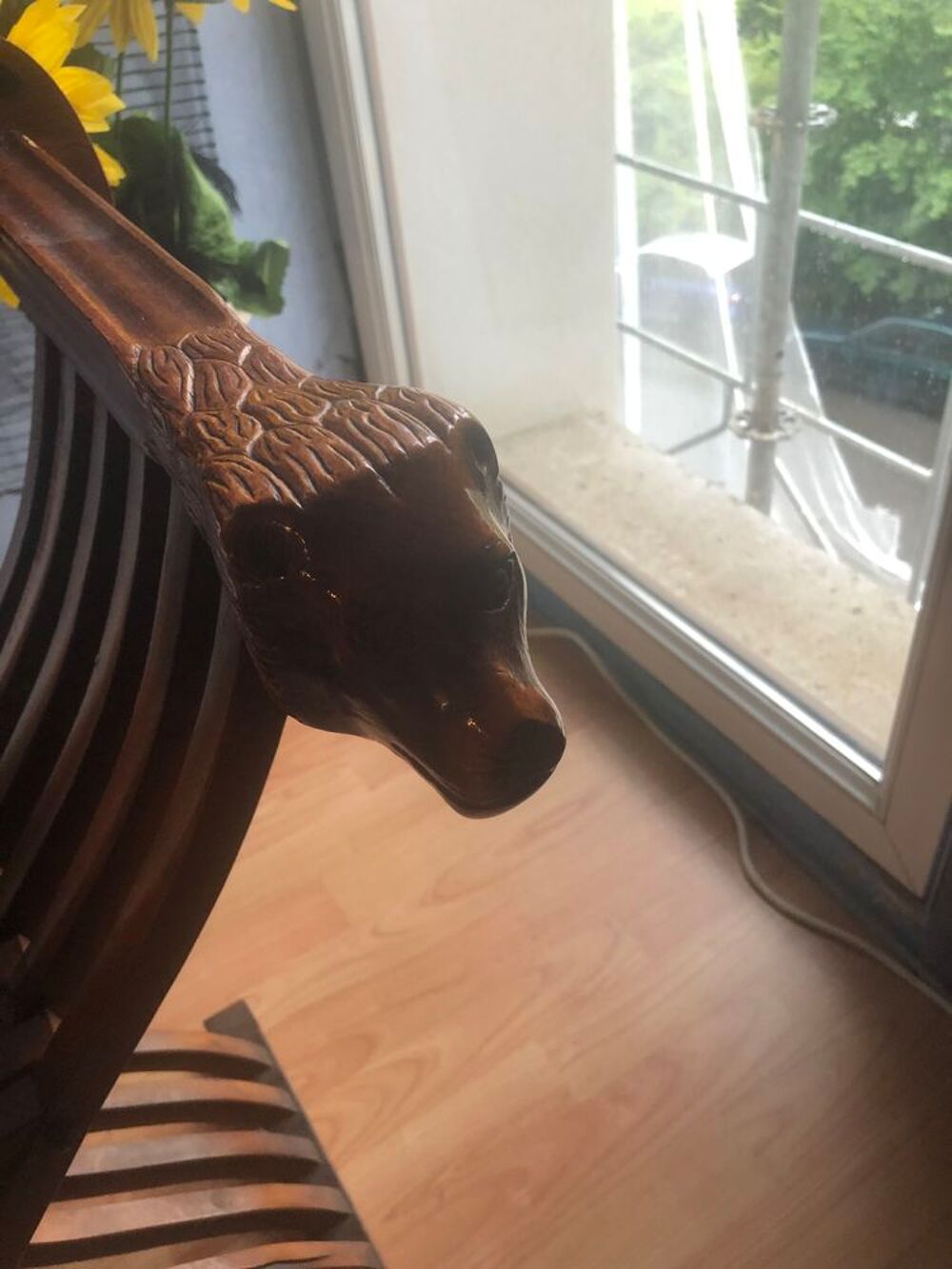fauteuil bois sculpt&eacute; pliable Meubles