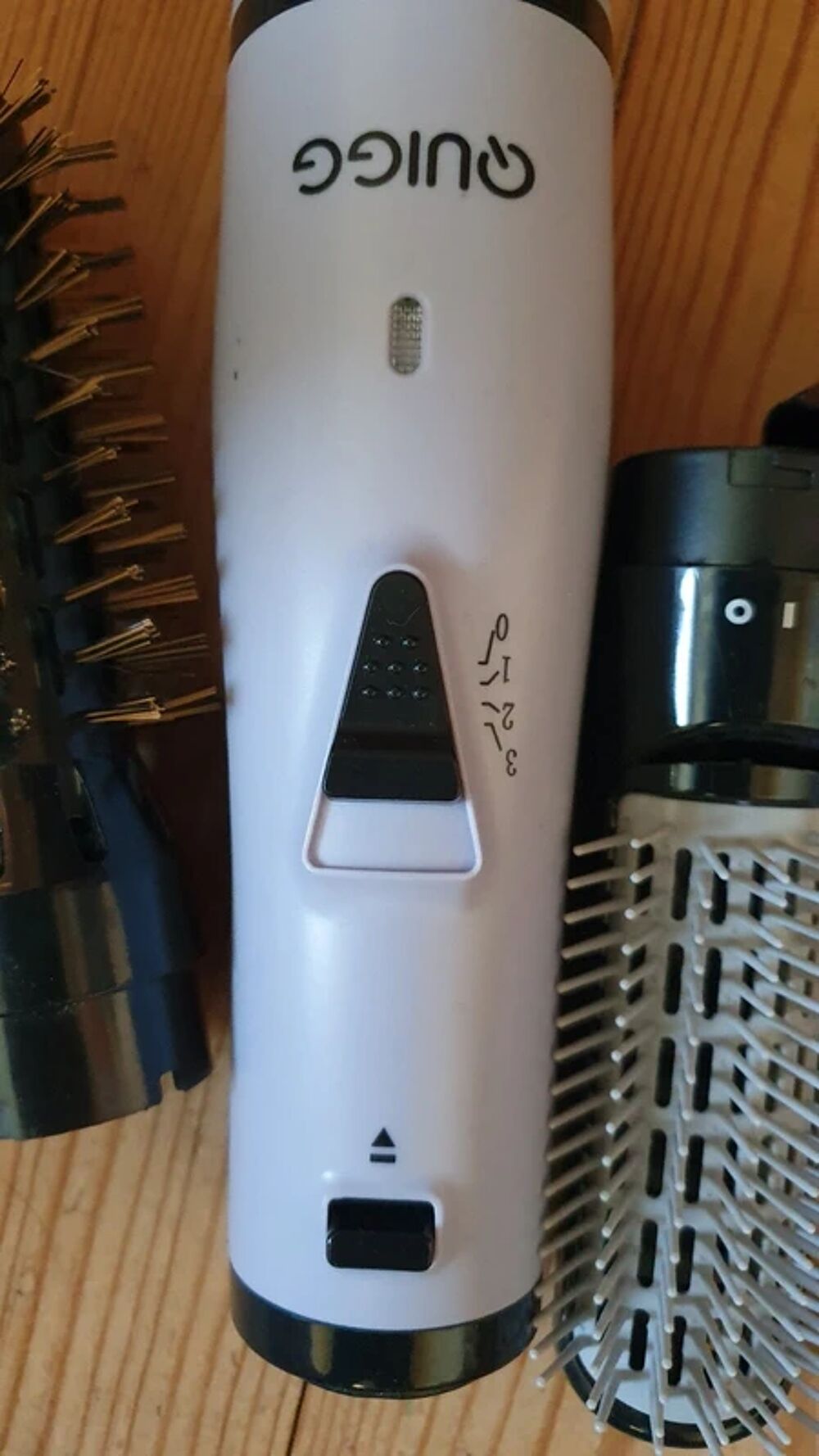 S&egrave;che cheveux Quigg avec accessoires Electroménager