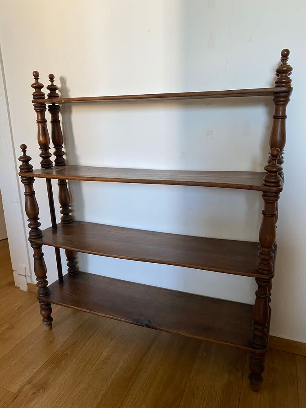&Eacute;tag&egrave;re ancienne en bois Meubles