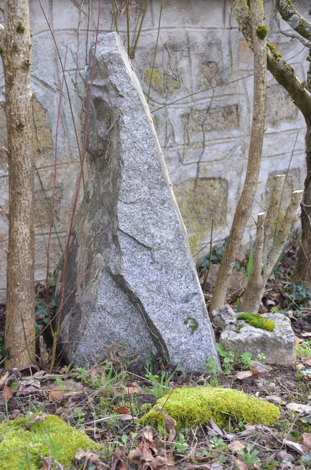 MONOLITHE MINERAL Jardin