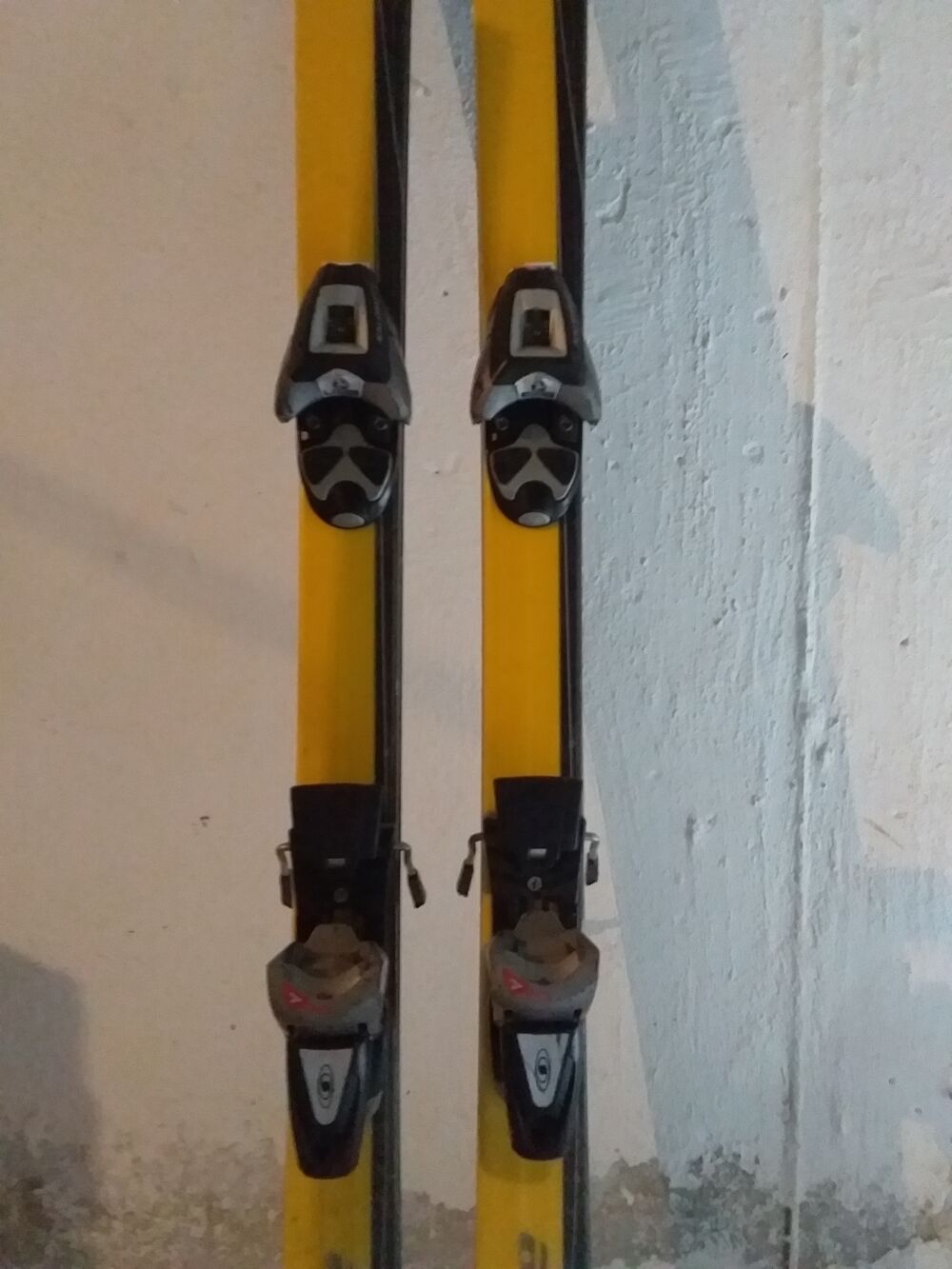Skis adultes Salomon T173 Sports