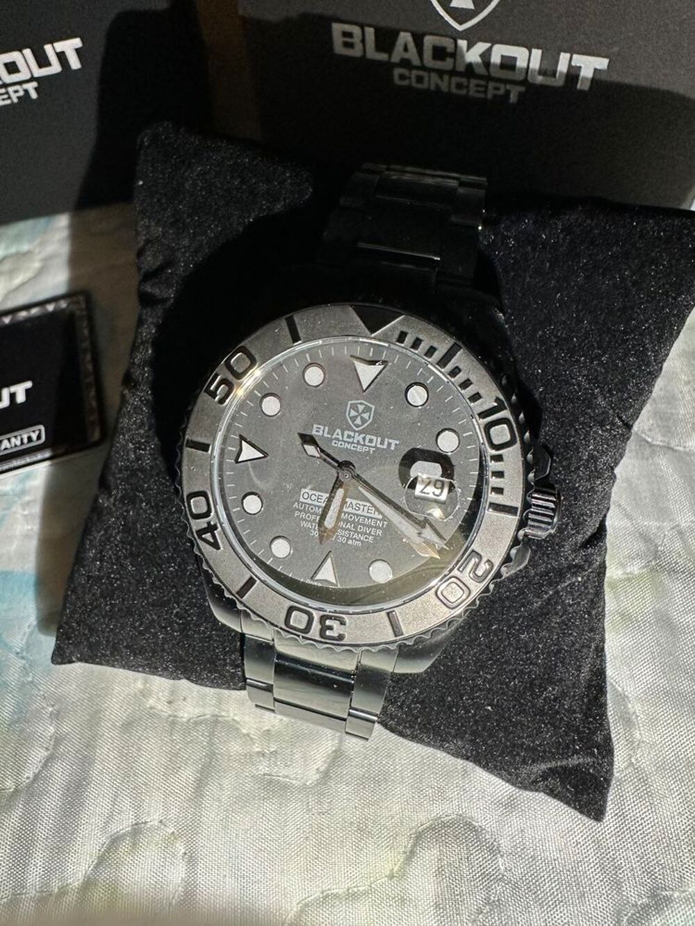 Montre de luxe Blackout homme Bijoux et montres