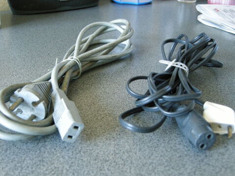 Cables secteur pour projecteurs ciné 10 Épinay-sur-Seine (93)